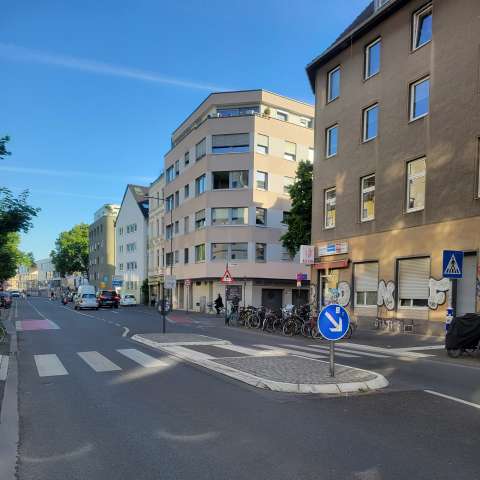 Verkehrsinsel Falschfahrer