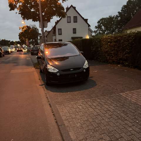 Bild zu gemeldetem Anliegen vom *2025-09-18 08:27:51