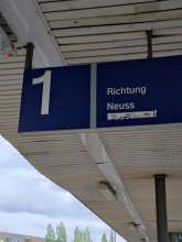 Gleis 1 Richtung Neuss Düsseldorf (Aufkleber)
