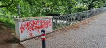 Graffiti an Brückenpfeiler Clarenbachkanal vom *2024-06-15 12:35:36
