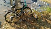 Silbernes Fahrrad von Peugeot