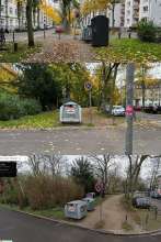 Container auf Gehweg