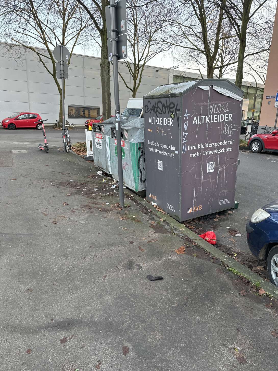 Bild zu gemeldetem Anliegen vom *2023-12-18 15:42:23