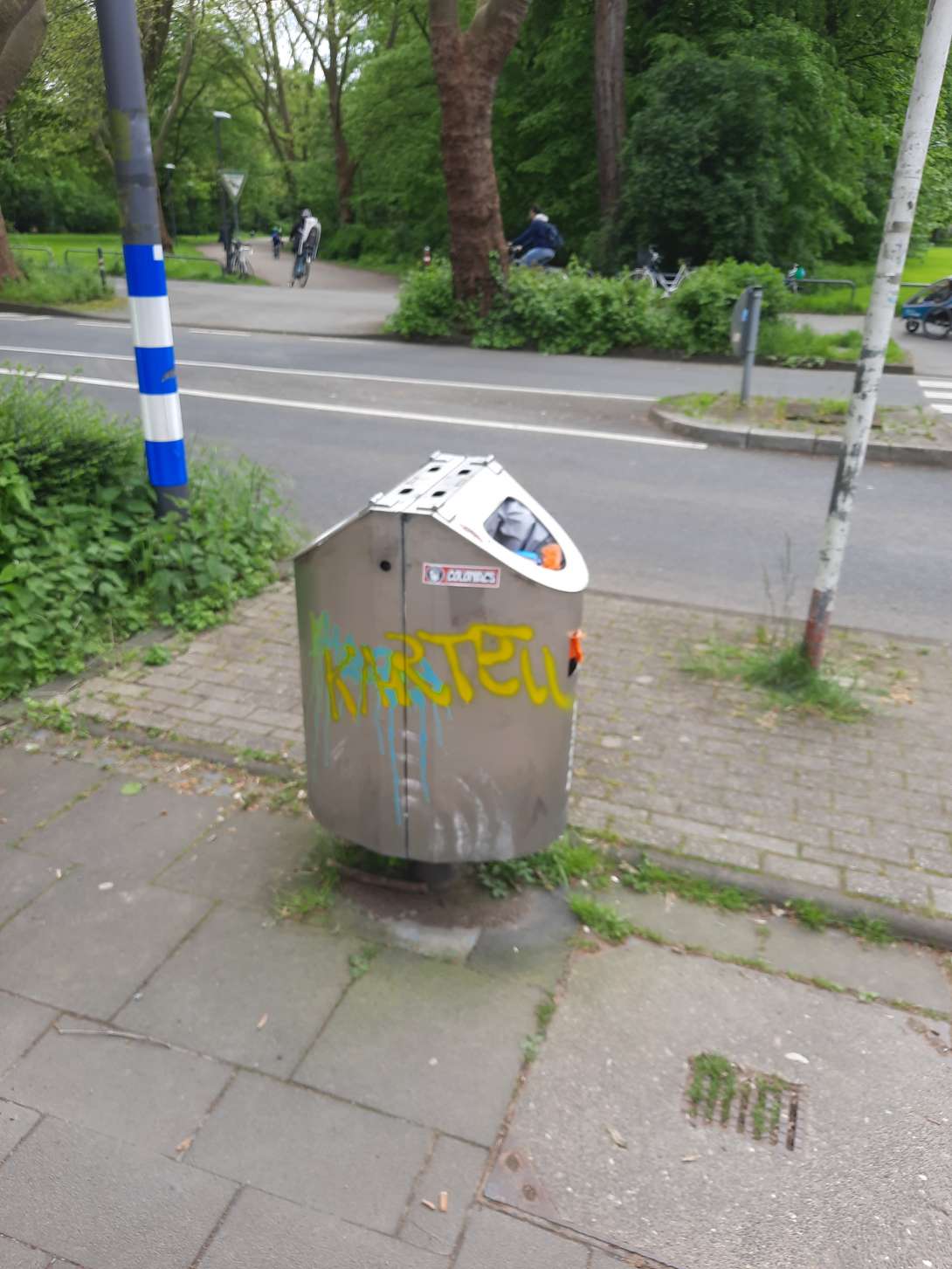 Bild zu gemeldetem Anliegen vom *2024-04-23 17:38:21