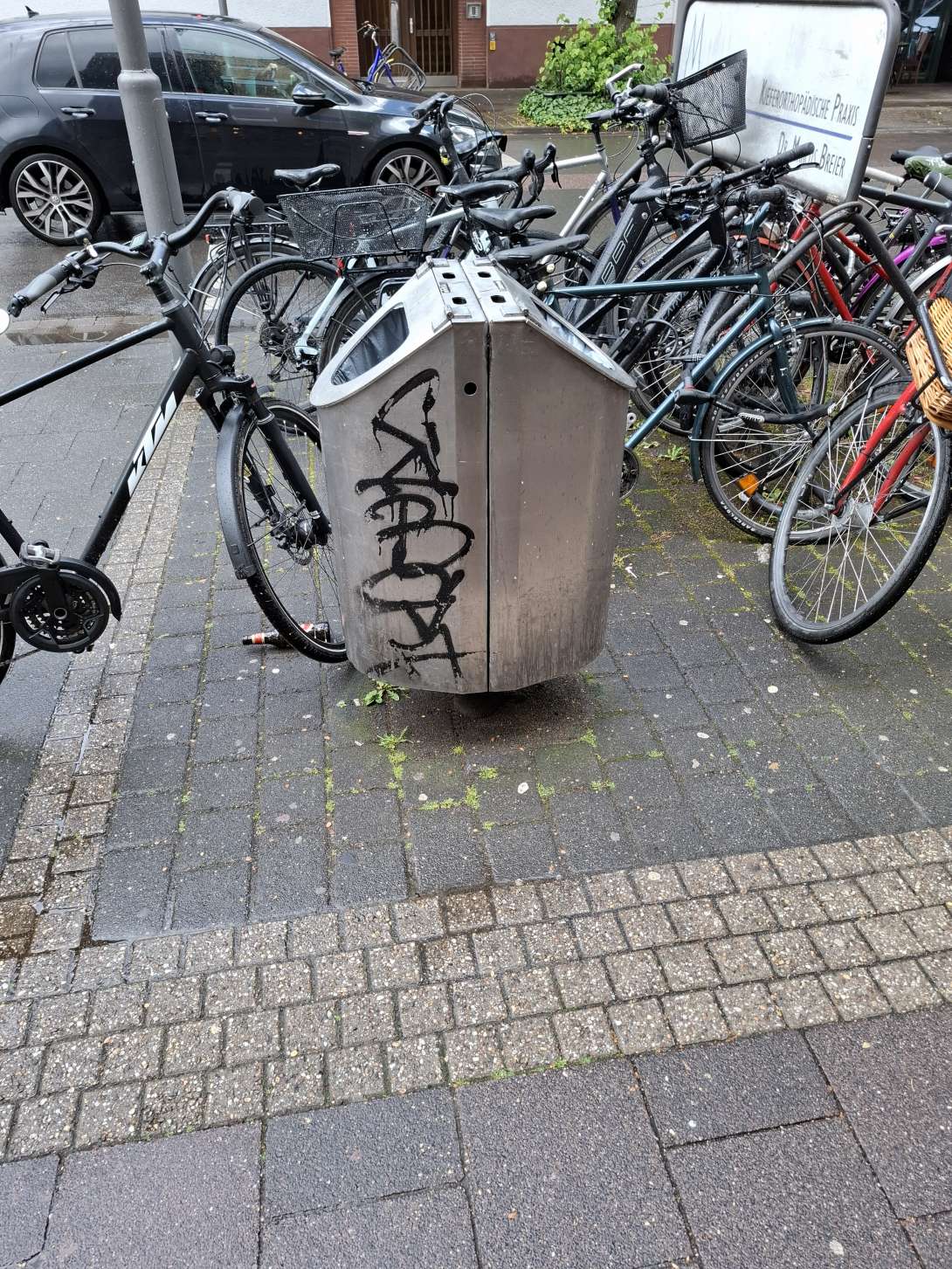 Bild zu gemeldetem Anliegen vom *2024-06-18 14:02:34