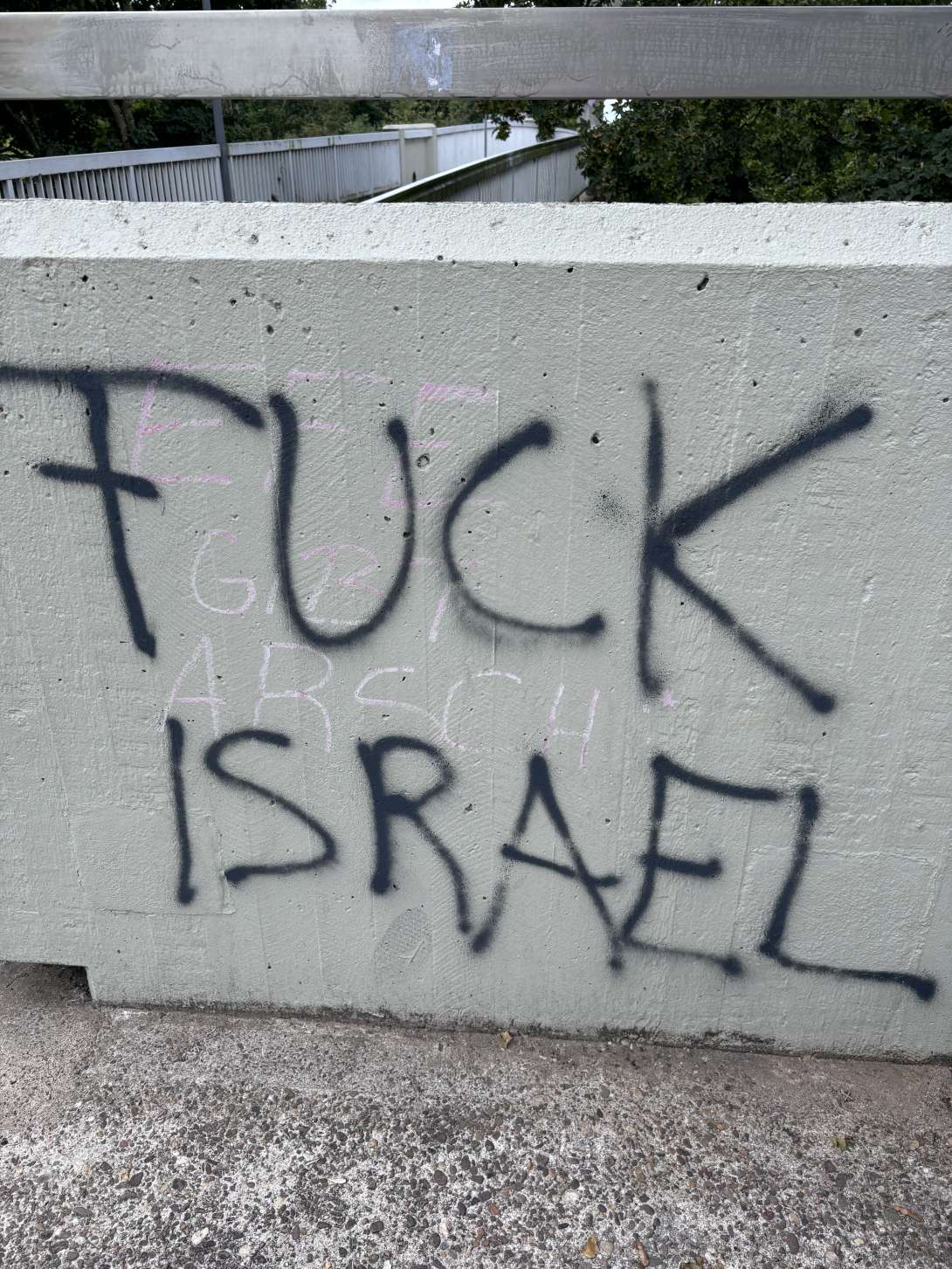 Bild zu gemeldetem Anliegen vom *2024-07-18 06:26:17