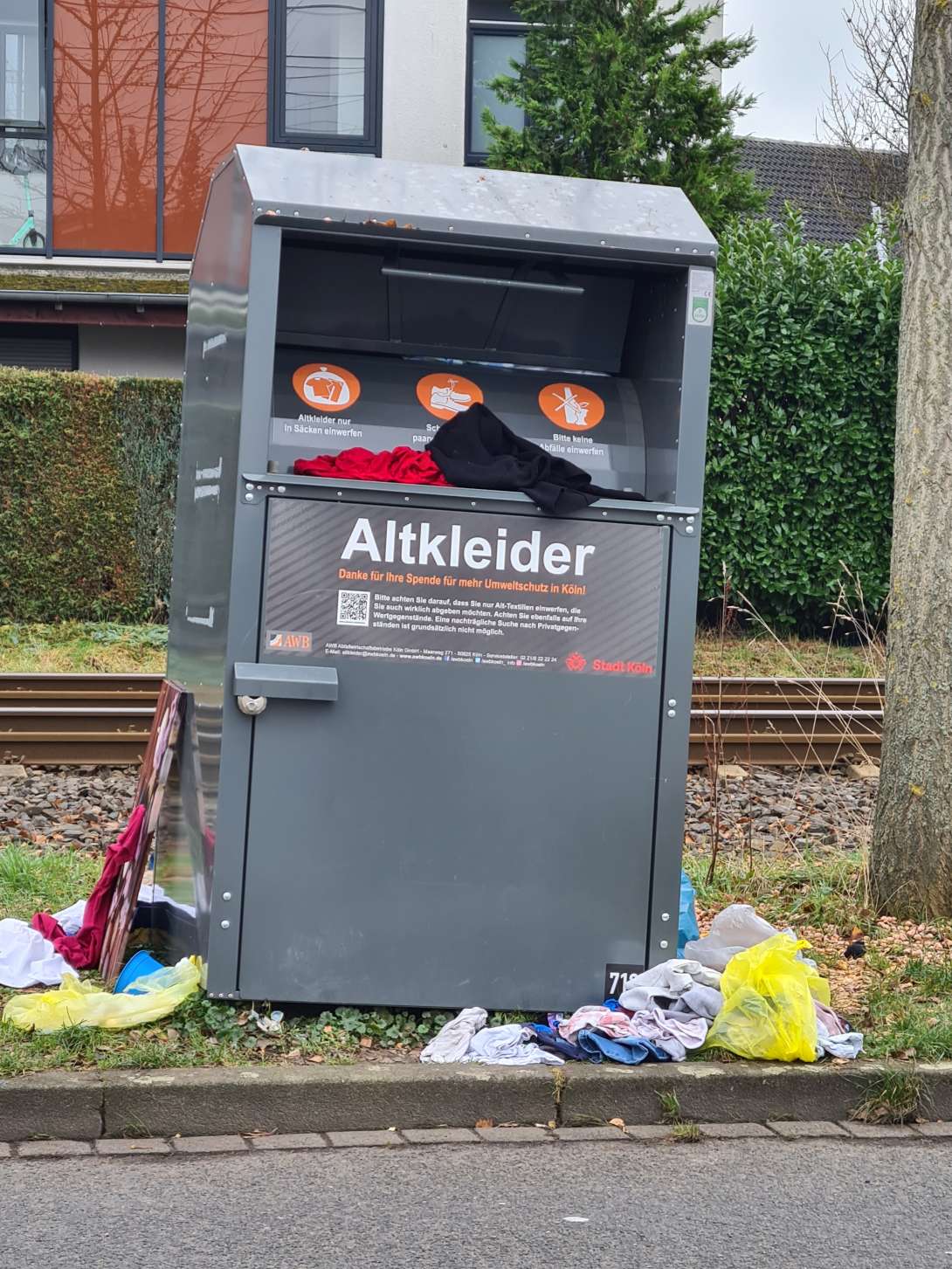 Bild zu gemeldetem Anliegen vom *2024-12-31 17:05:30