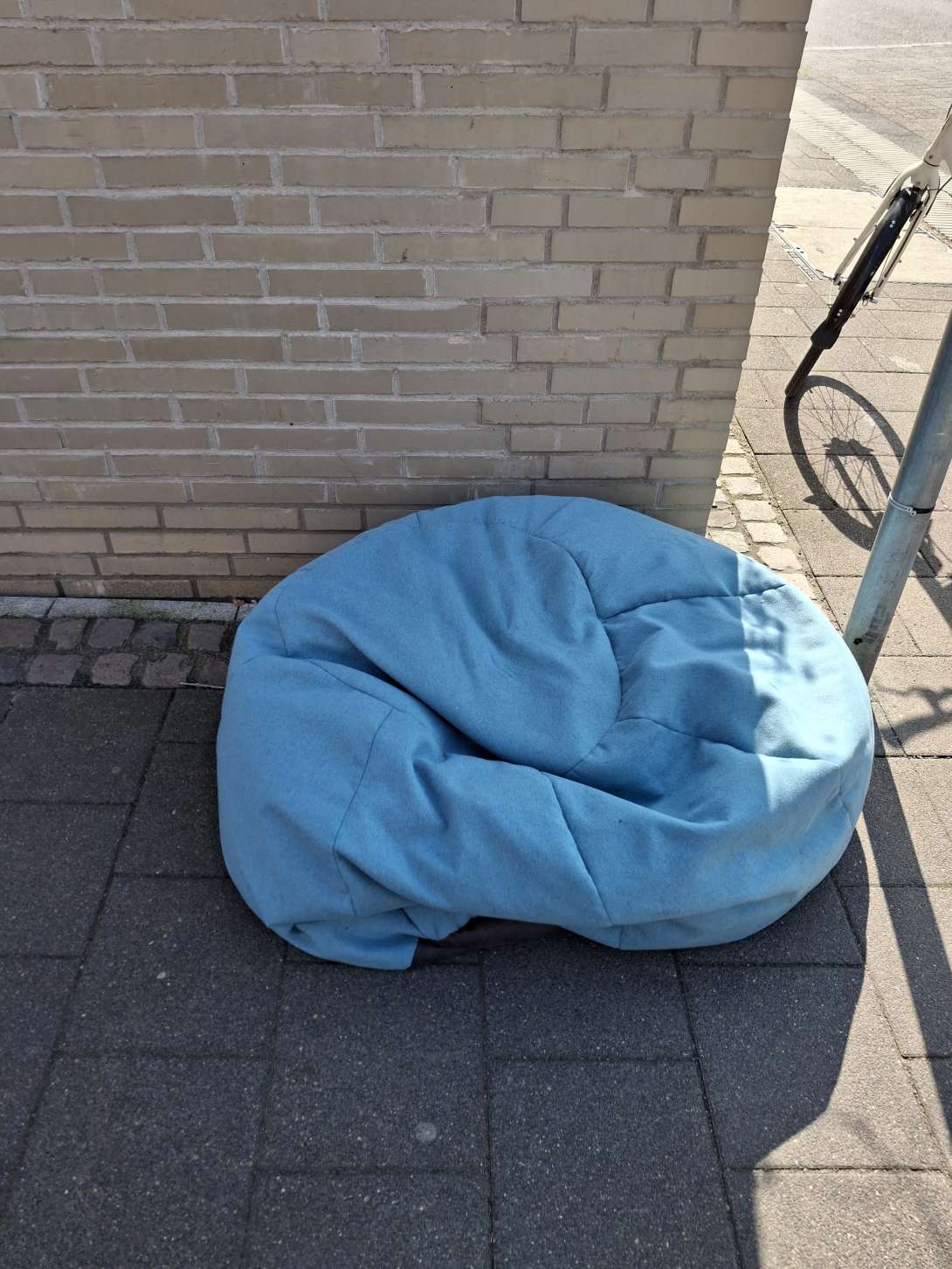 Bild zu gemeldetem Anliegen vom *2025-03-31 09:50:43