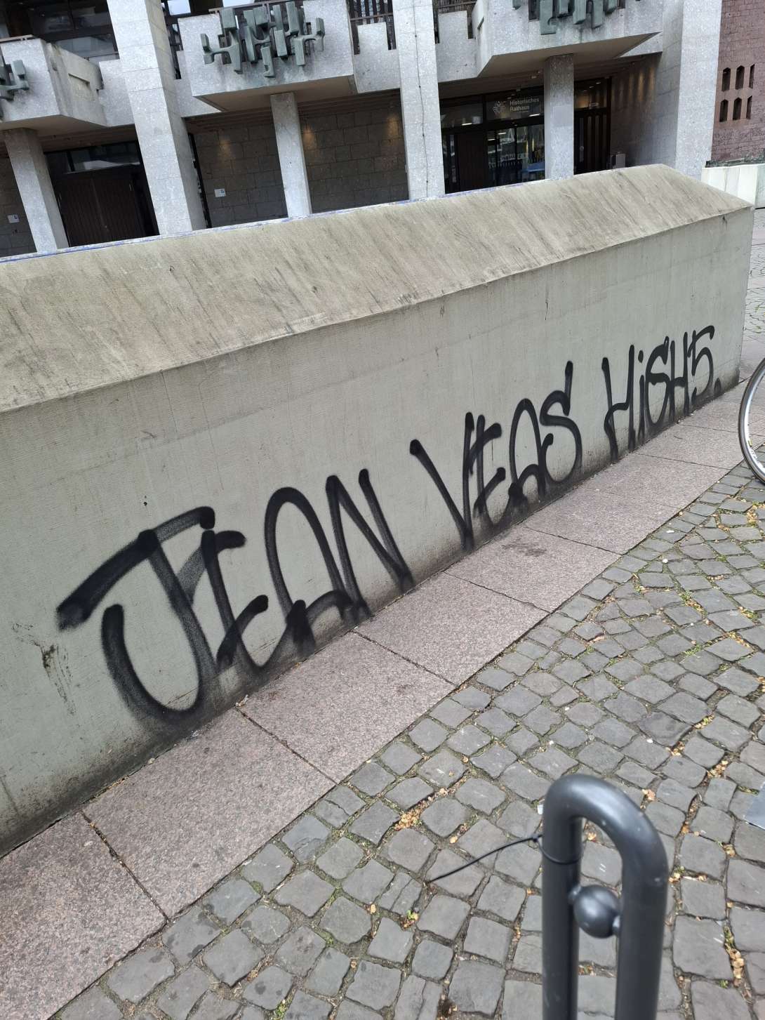 Bild zu gemeldetem Anliegen vom *2025-03-31 13:34:06
