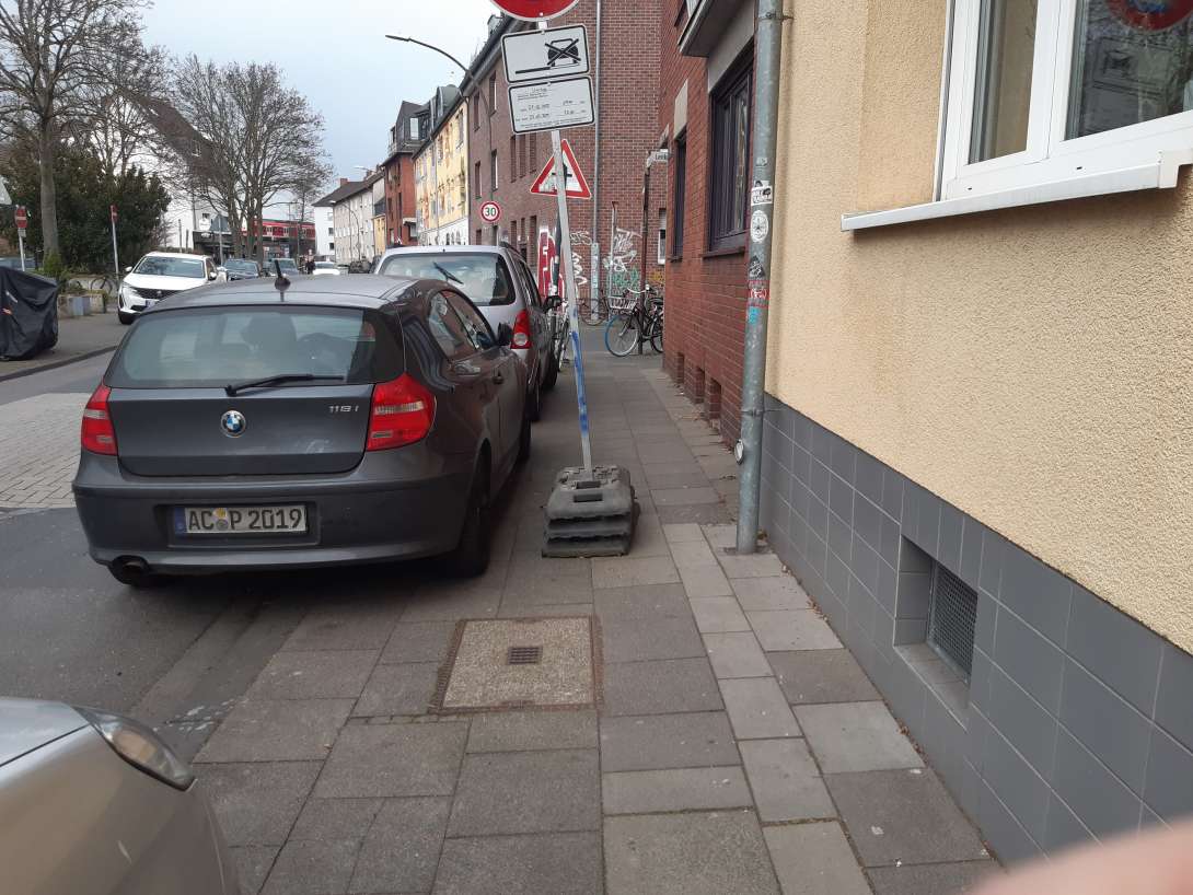 Bild zu gemeldetem Anliegen vom *2025-03-14 17:45:33