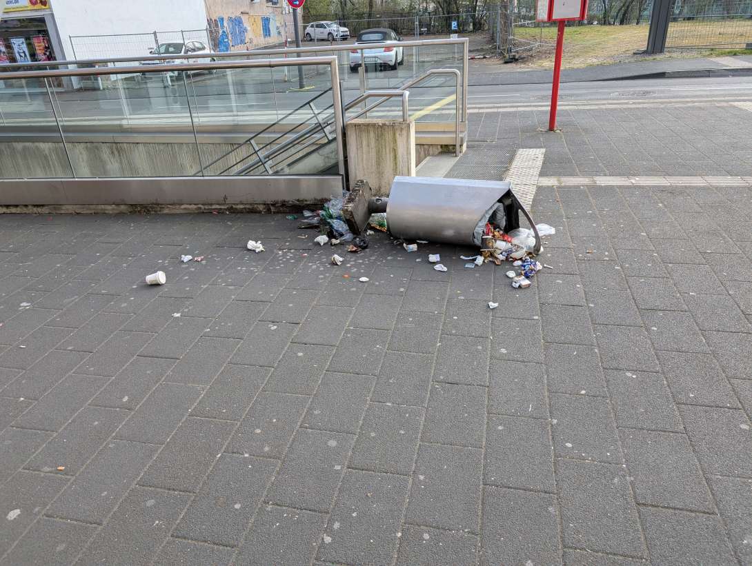 Bild zu gemeldetem Anliegen vom *2025-03-15 11:18:43