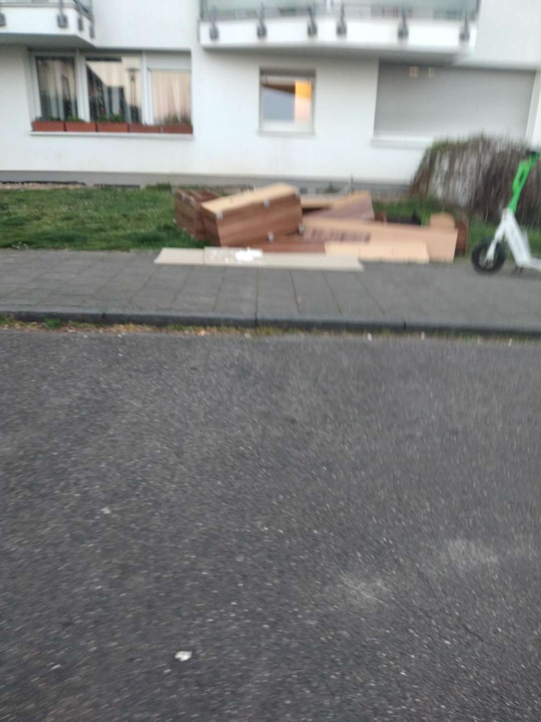 Bild zu gemeldetem Anliegen vom *2025-03-31 11:20:03