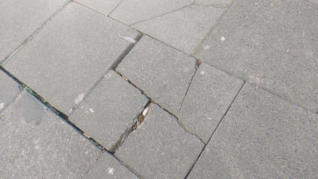 Bild zu gemeldetem Anliegen vom *2025-03-17 17:07:47