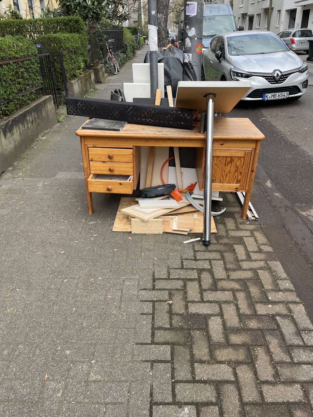 Bild zu gemeldetem Anliegen vom *2025-03-31 15:35:55