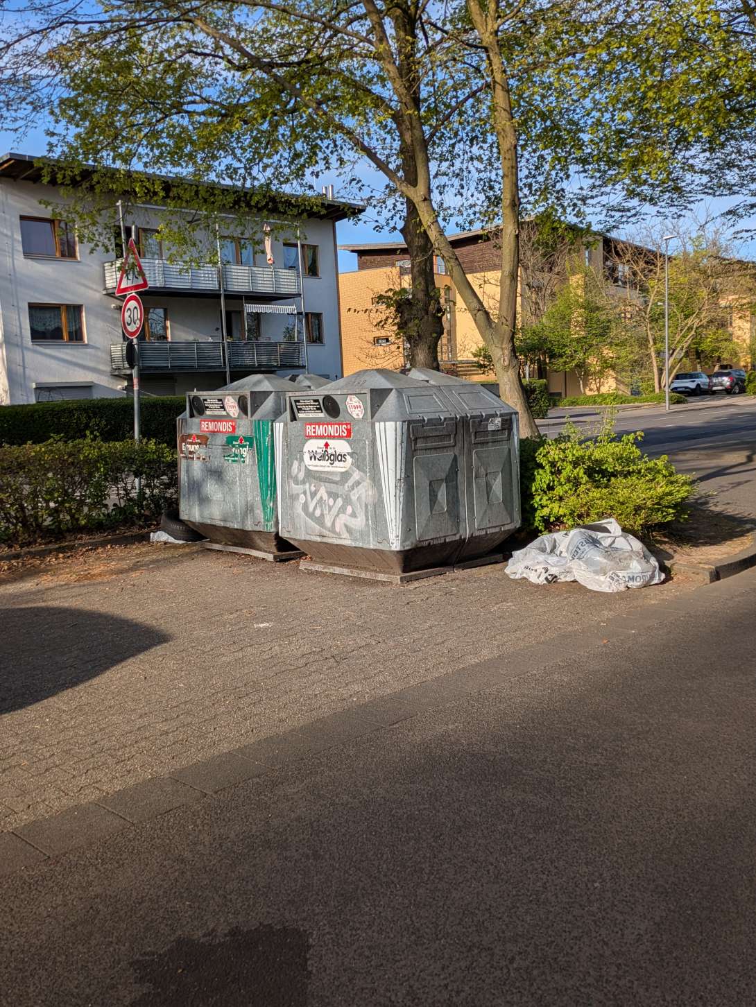 Bild zu gemeldetem Anliegen vom *2025-04-10 11:26:06