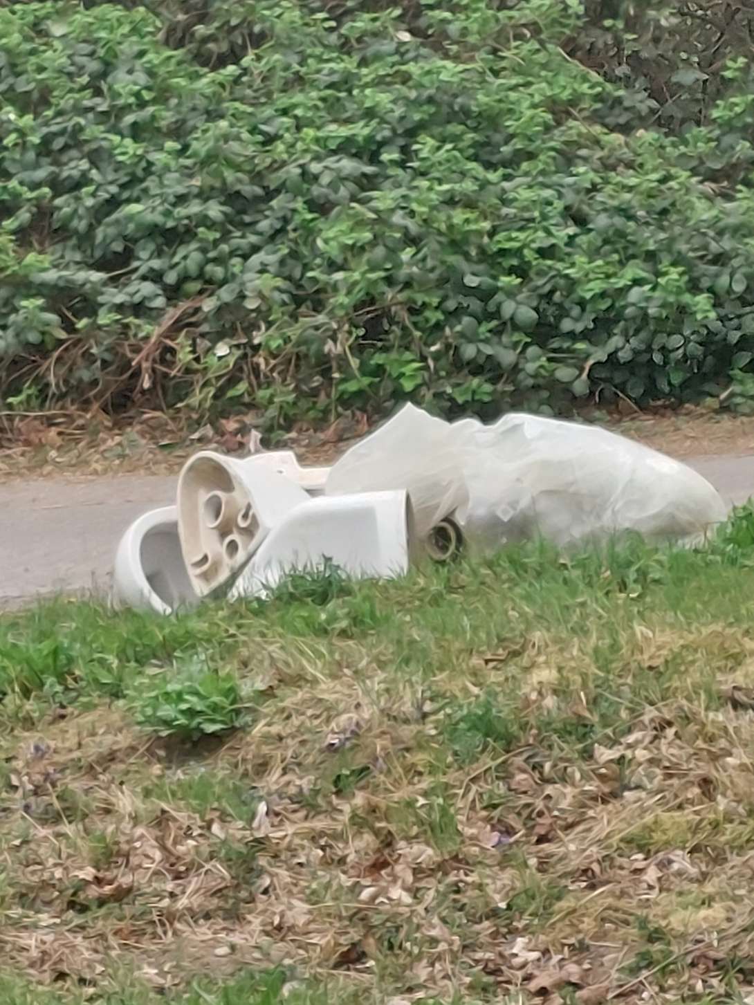 Bild zu gemeldetem Anliegen vom *2025-04-13 15:11:01