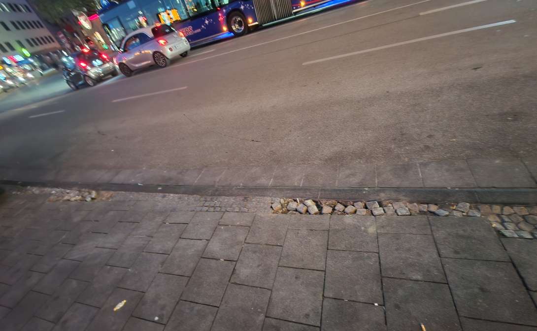 Bild zu gemeldetem Anliegen vom *2025-04-29 22:18:03