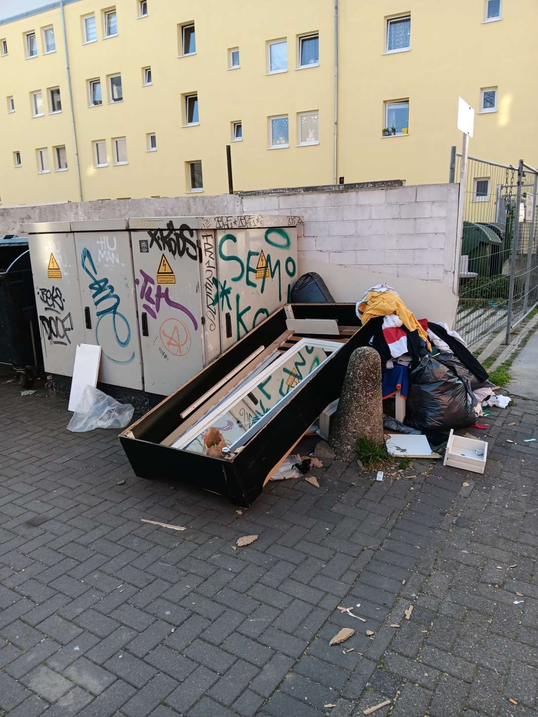 Bild zu gemeldetem Anliegen vom *2025-04-12 12:11:57