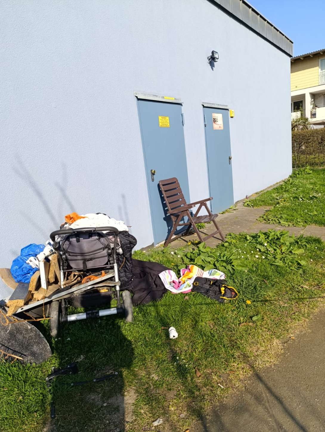 Bild zu gemeldetem Anliegen vom *2025-04-01 17:31:32