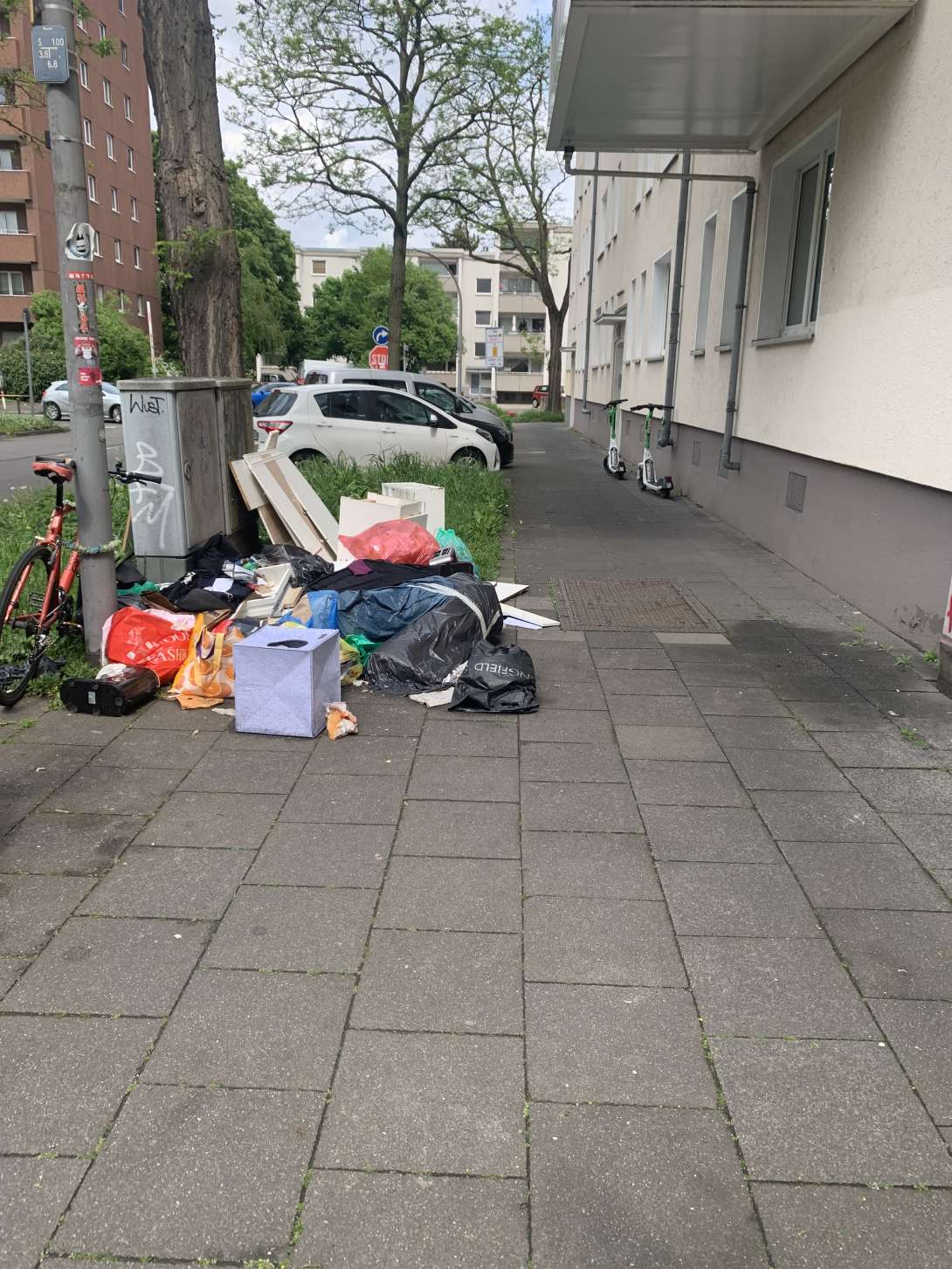 Bild zu gemeldetem Anliegen vom *2025-04-28 15:20:23