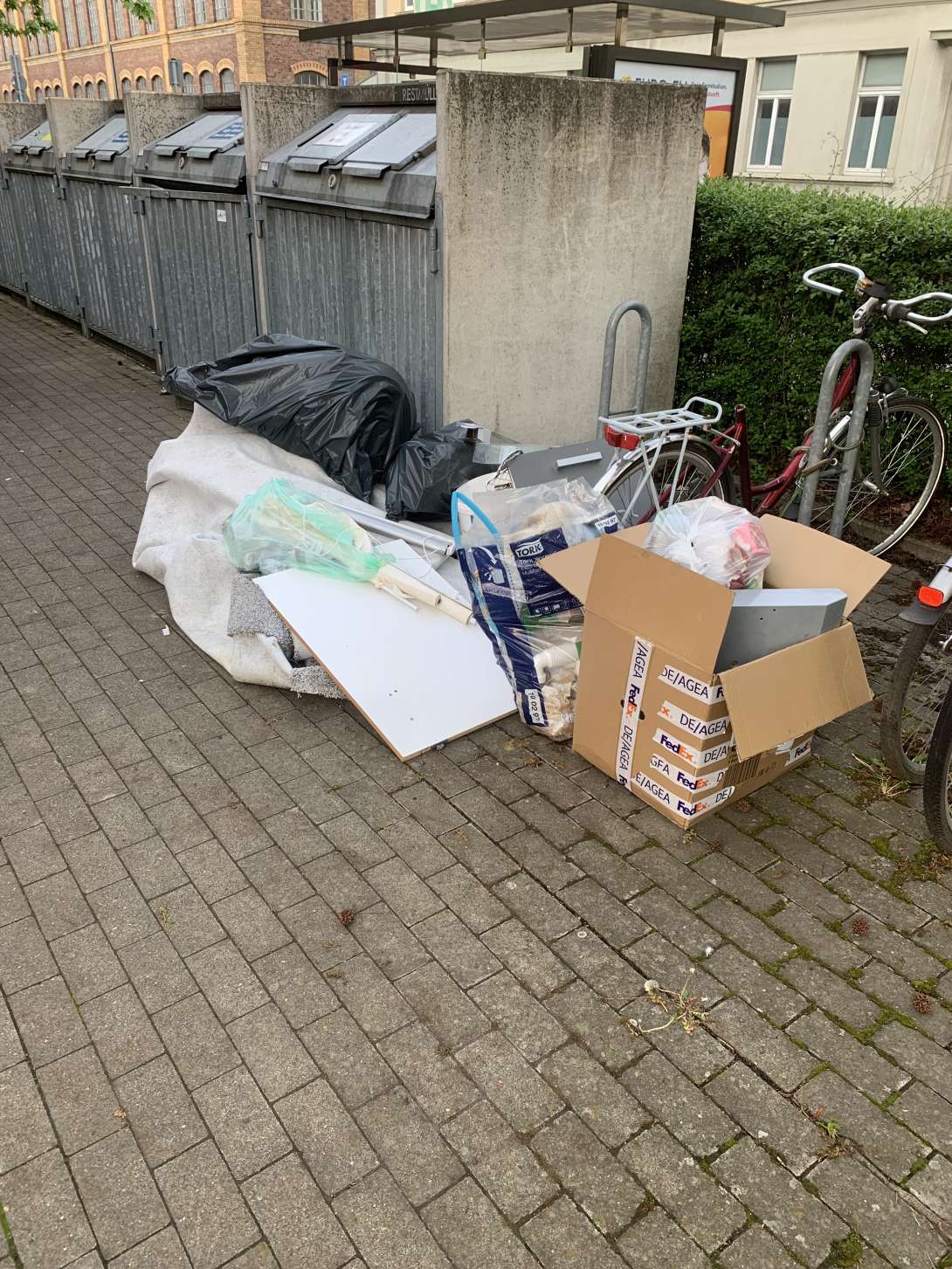 Bild zu gemeldetem Anliegen vom *2025-04-22 20:12:47