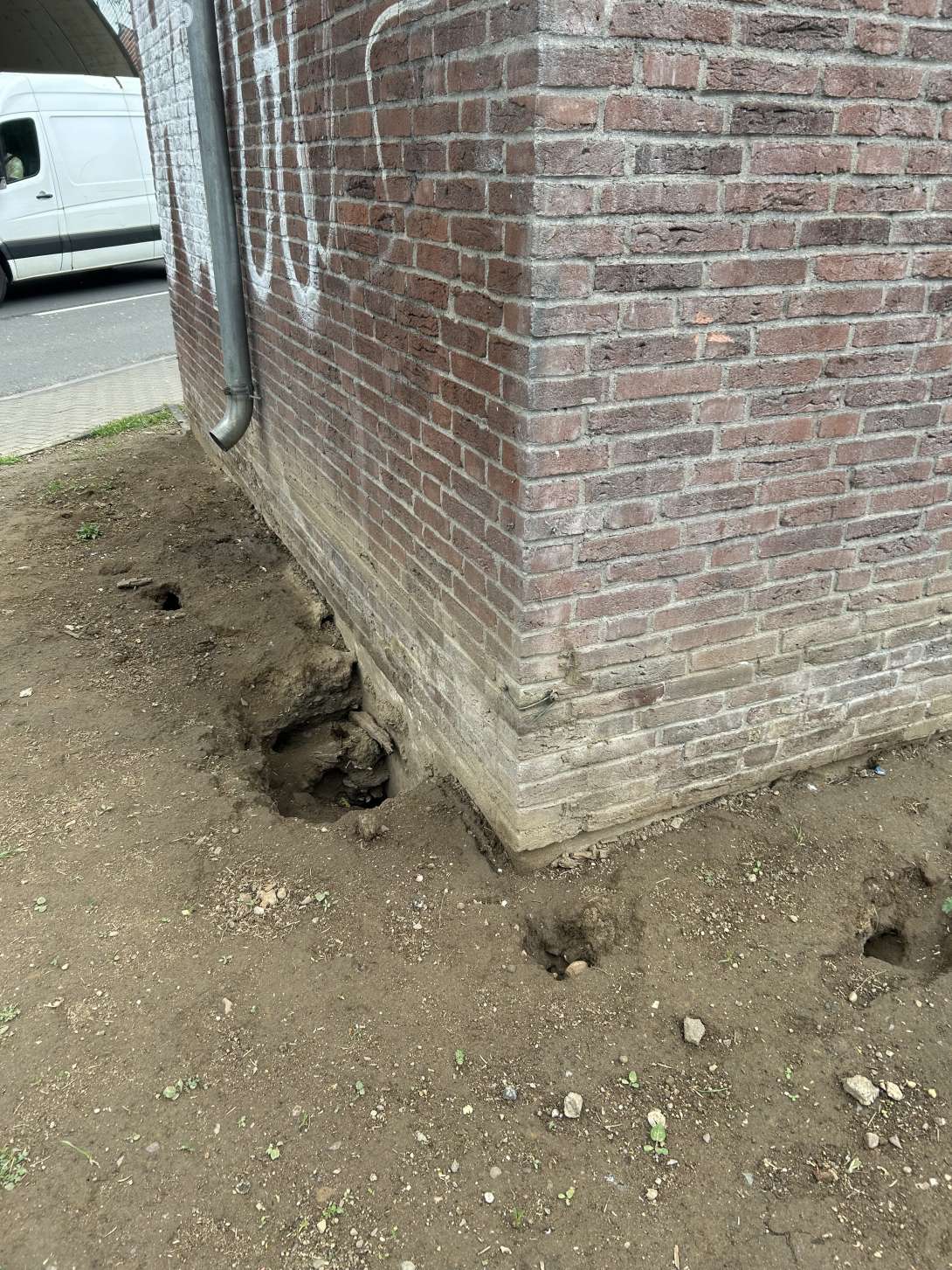 Bild zu gemeldetem Anliegen vom *2025-04-17 18:40:35