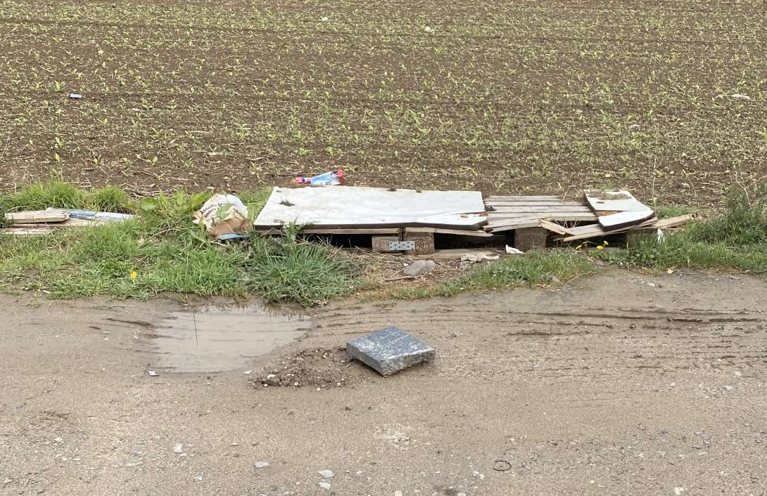 Bild zu gemeldetem Anliegen vom *2025-04-19 10:33:20