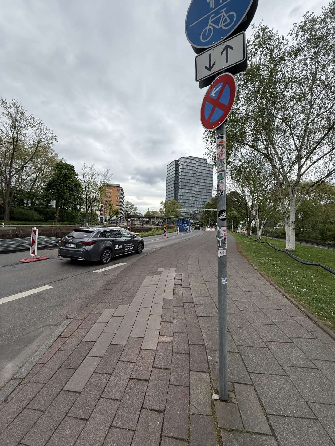 Bild zu gemeldetem Anliegen vom *2025-04-18 16:49:21