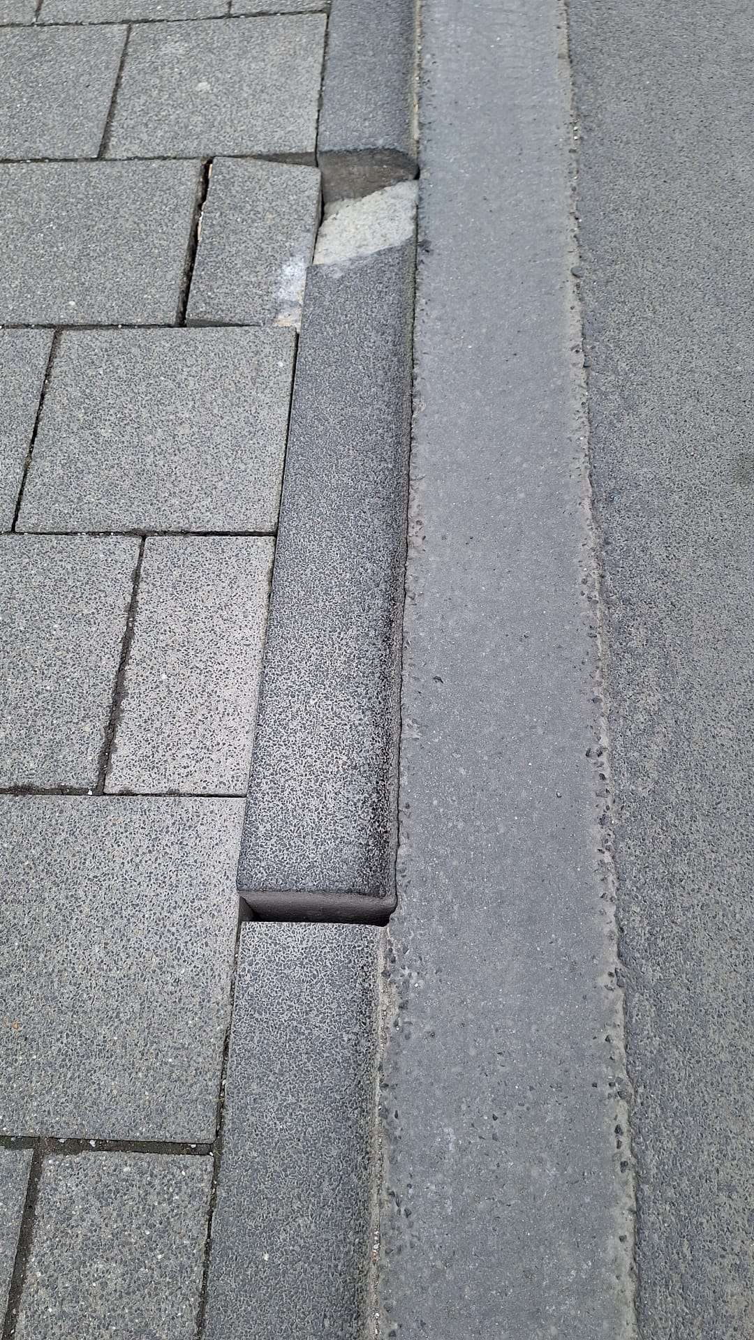 Bild zu gemeldetem Anliegen vom *2025-04-01 11:37:42
