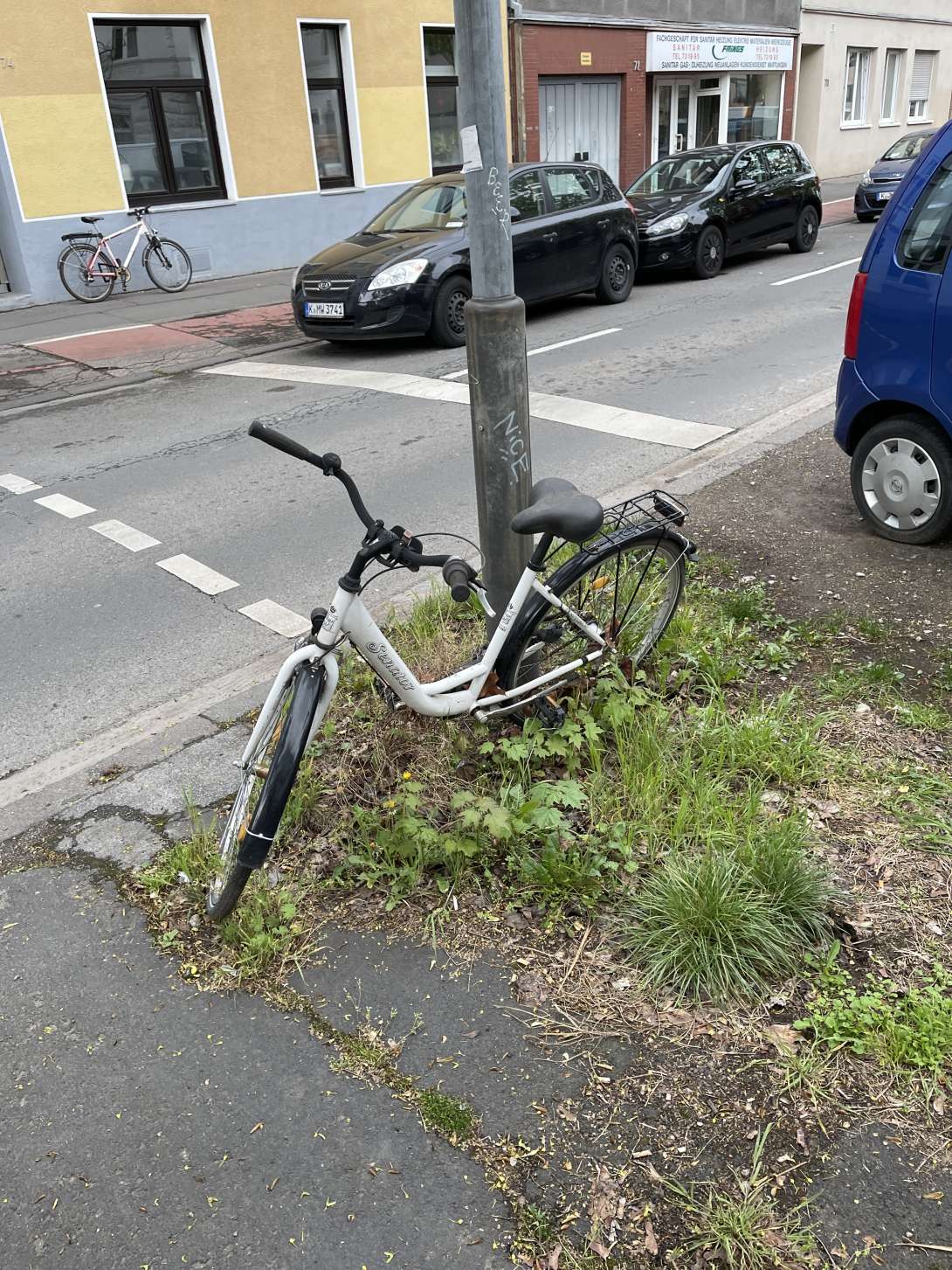 Bild zu gemeldetem Anliegen vom *2025-04-18 17:57:18