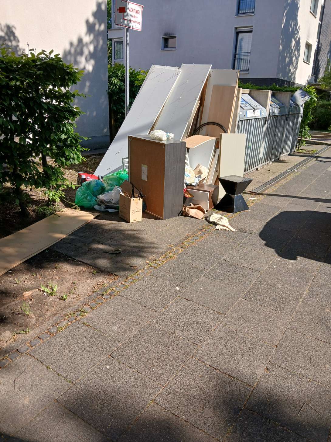 Bild zu gemeldetem Anliegen vom *2025-05-02 19:30:55