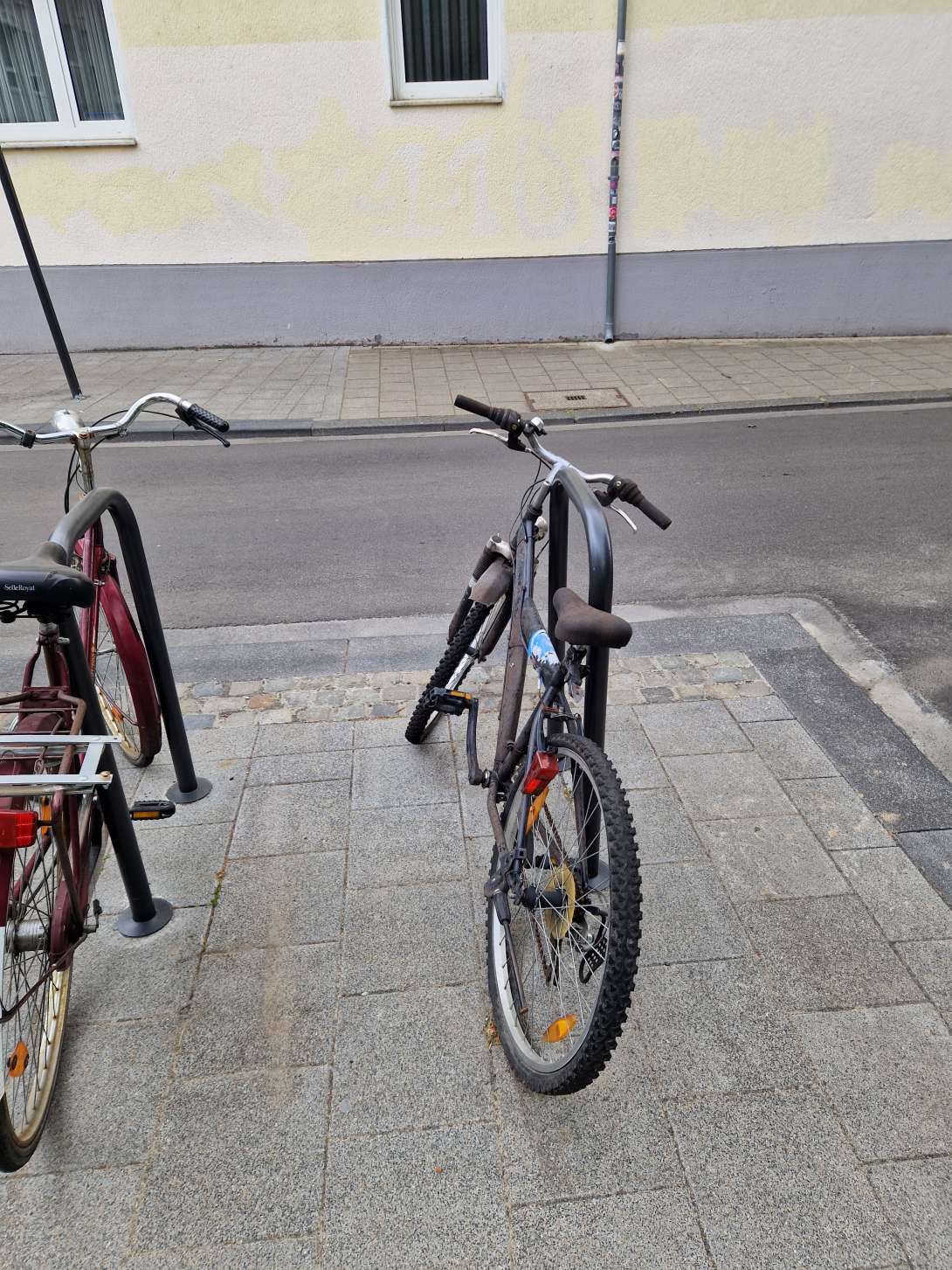 Bild zu gemeldetem Anliegen vom *2025-05-18 16:31:14