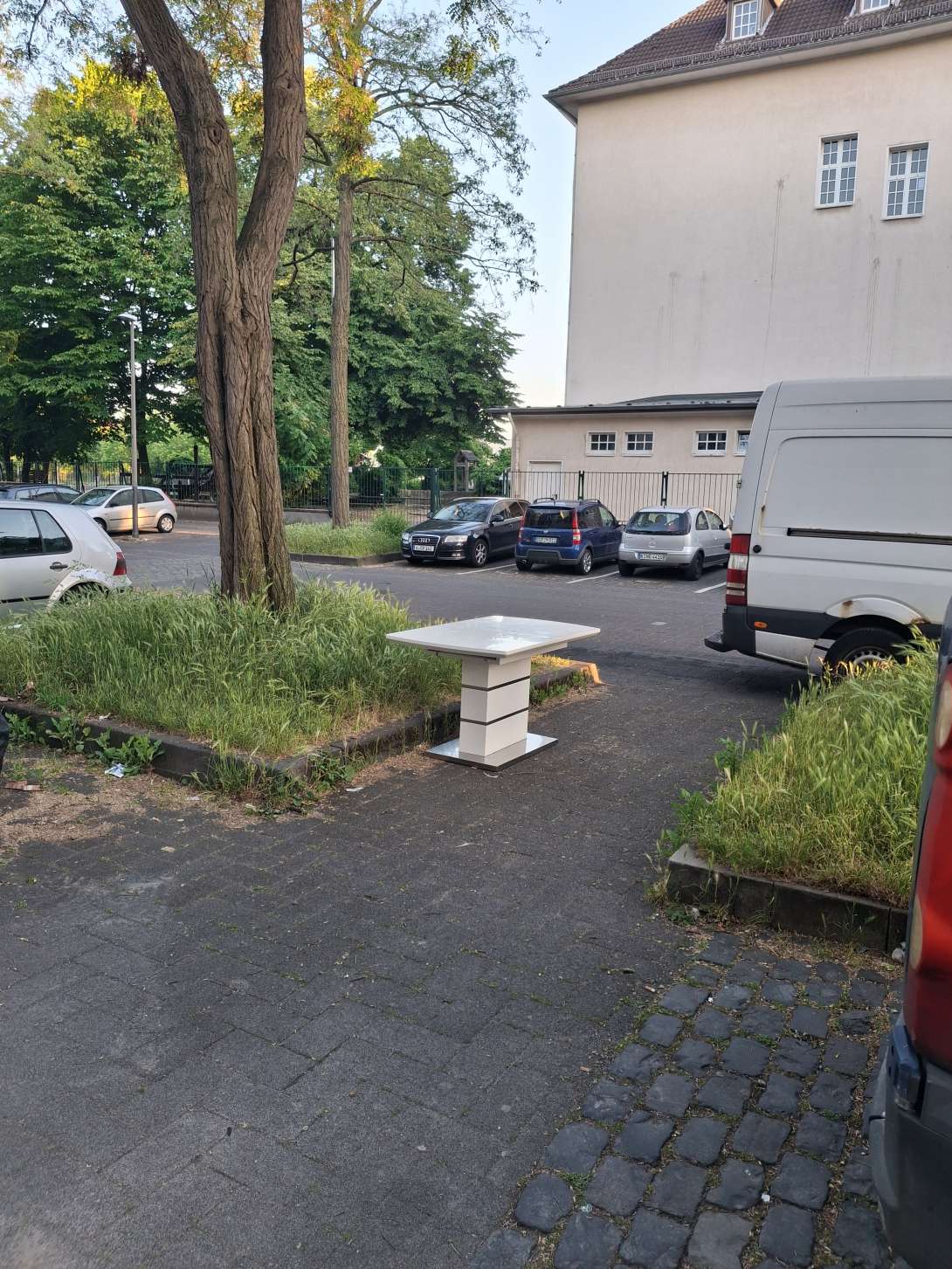 Bild zu gemeldetem Anliegen vom *2025-05-30 21:37:50