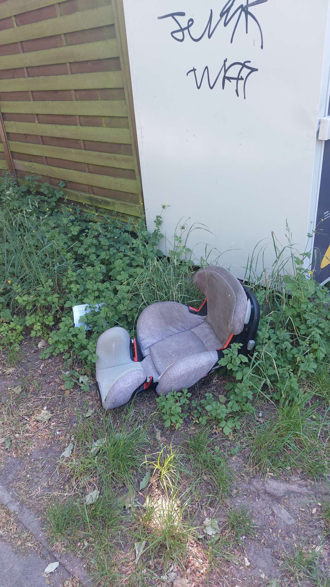 Bild zu gemeldetem Anliegen vom *2025-05-19 11:27:35