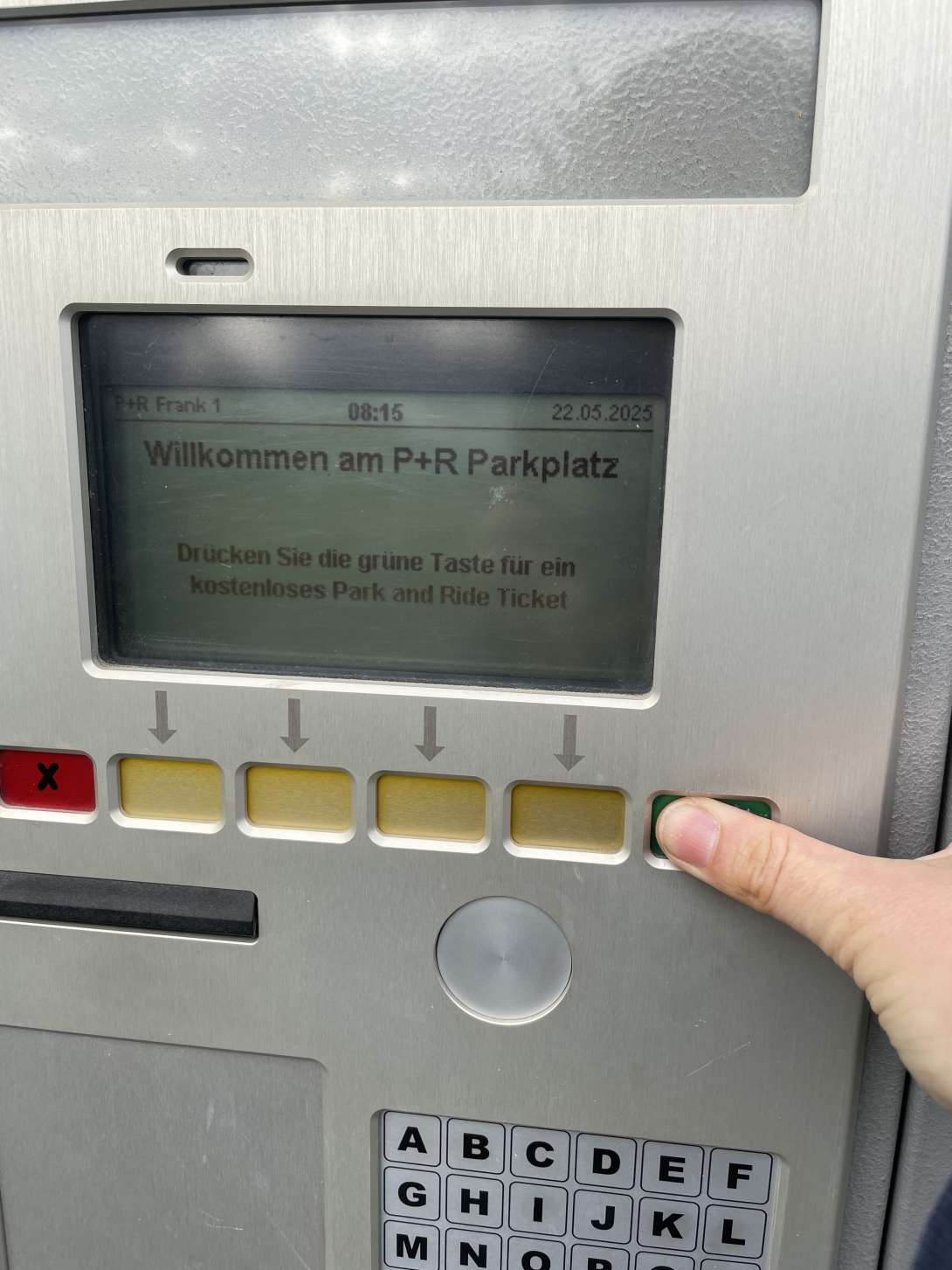 Bild zu gemeldetem Anliegen vom *2025-05-22 08:35:36