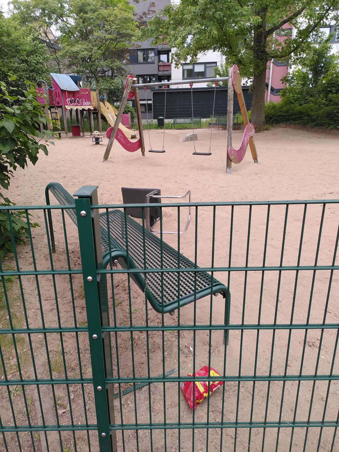 Bild zu gemeldetem Anliegen vom *2025-05-18 15:32:14