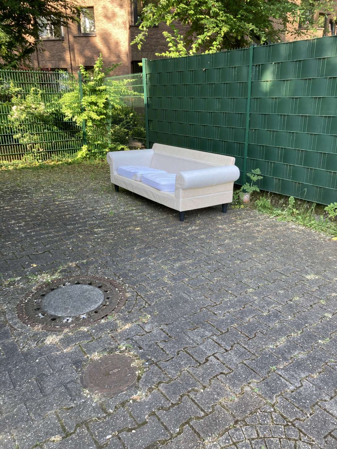Bild zu gemeldetem Anliegen vom *2025-05-19 09:05:39