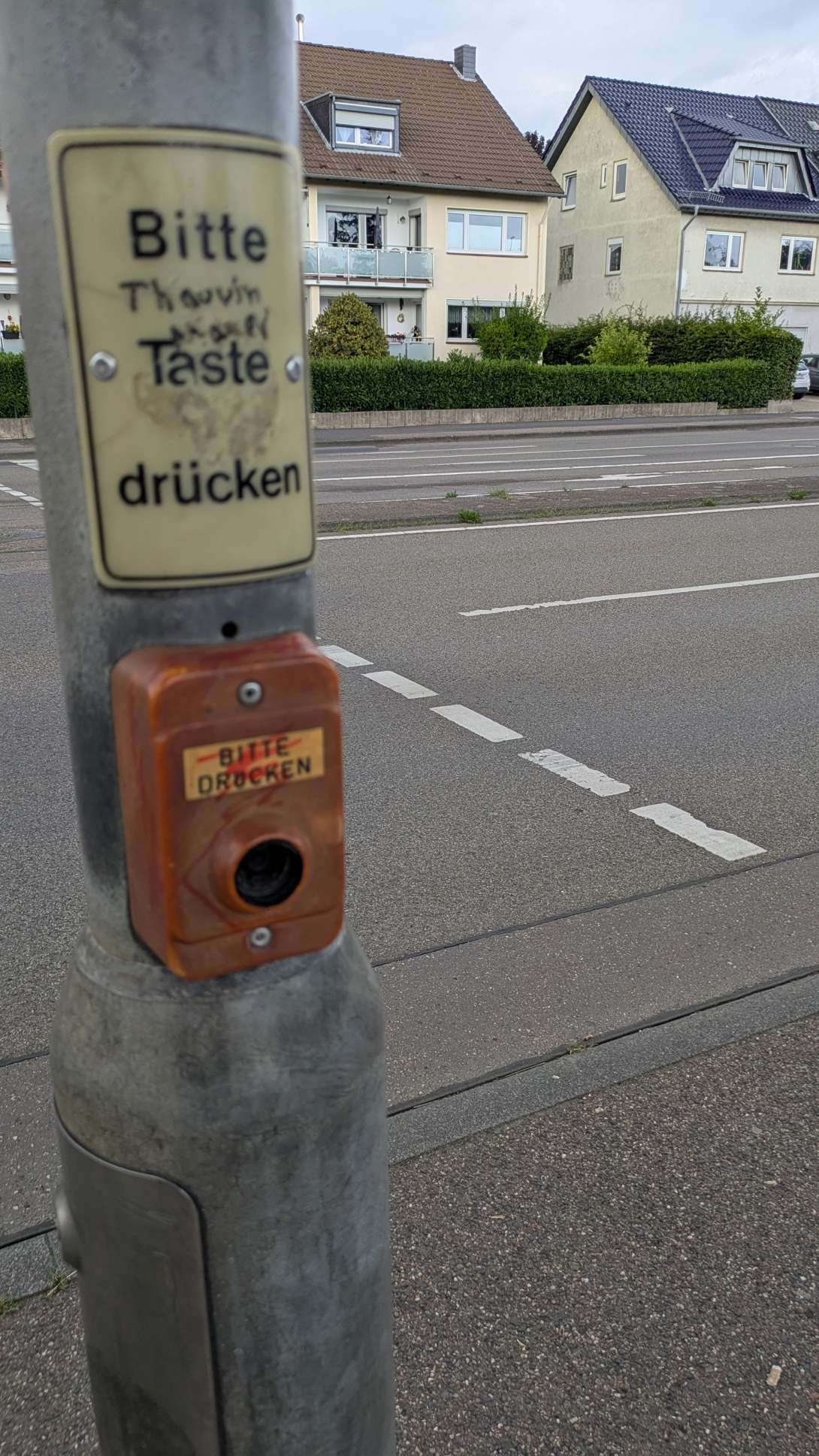Bild zu gemeldetem Anliegen vom *2025-07-26 22:51:40