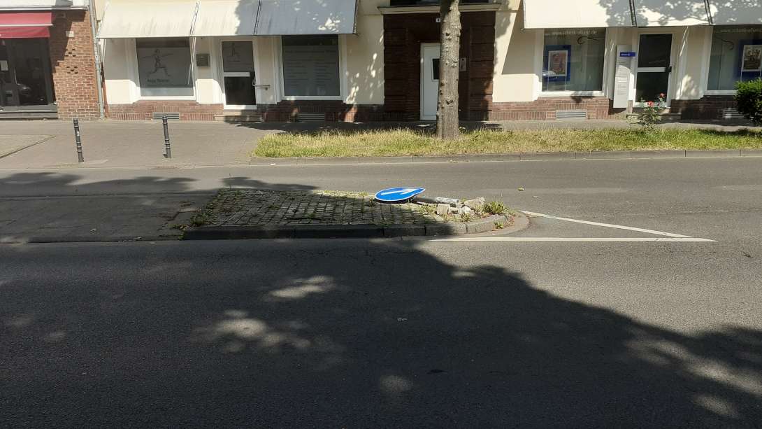 Bild zu gemeldetem Anliegen vom *2025-07-28 18:11:03