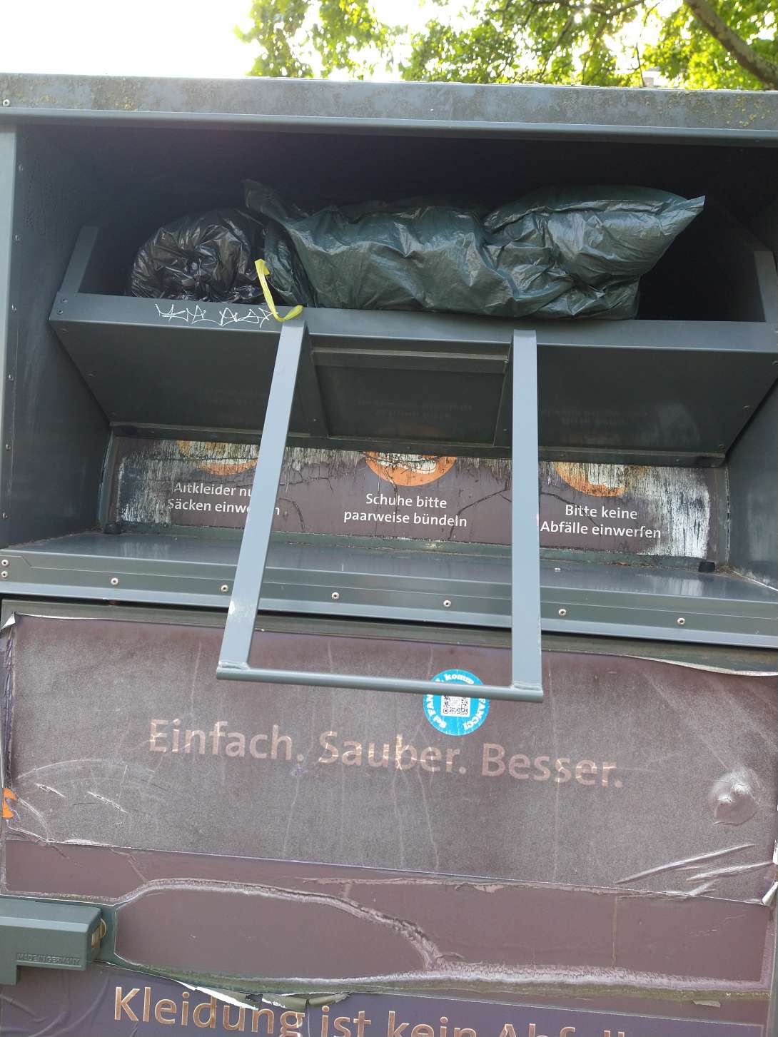 Bild zu gemeldetem Anliegen vom *2025-07-28 18:21:21