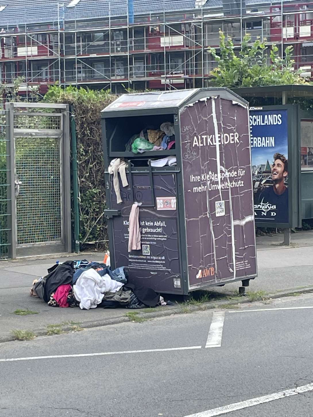 Bild zu gemeldetem Anliegen vom *2025-07-27 11:17:12