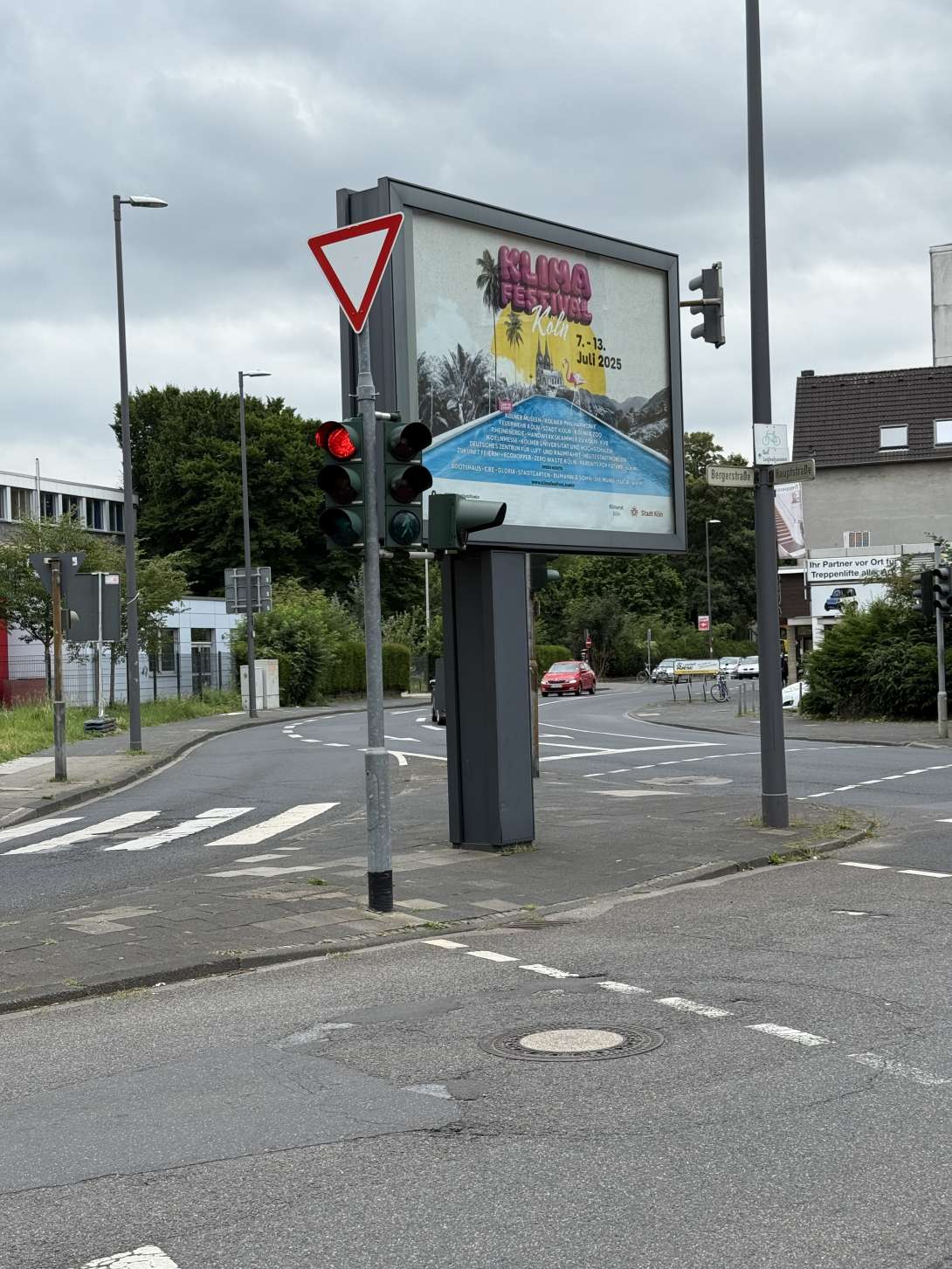 Bild zu gemeldetem Anliegen vom *2025-07-09 18:27:11