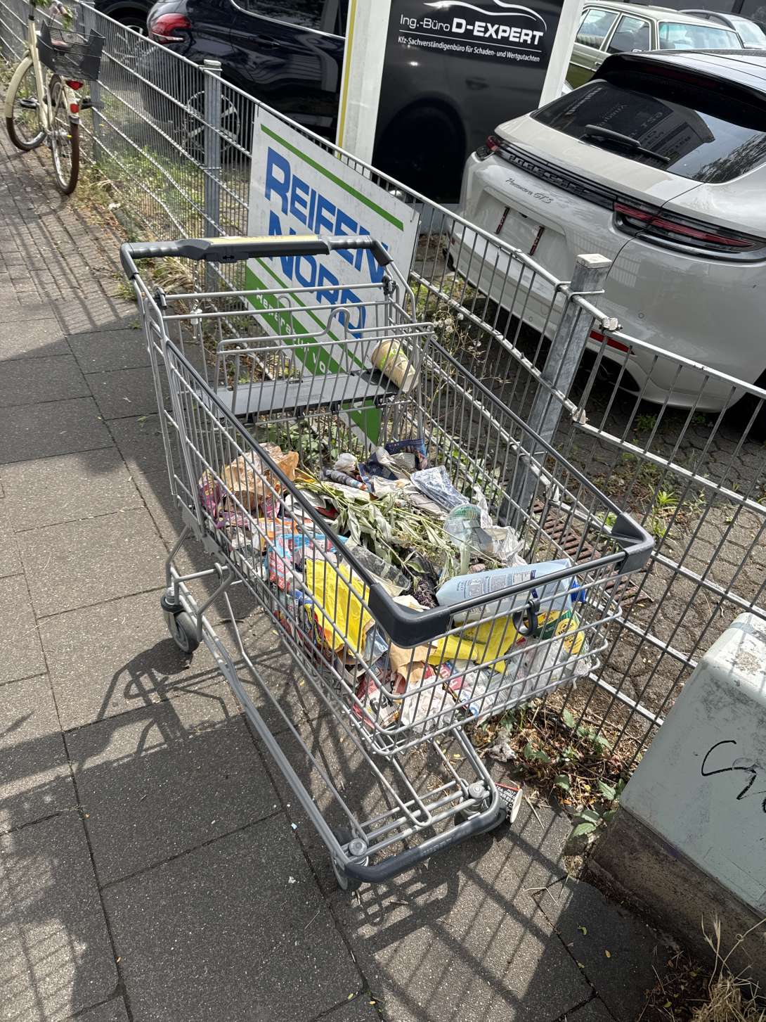Bild zu gemeldetem Anliegen vom *2025-07-31 14:43:07