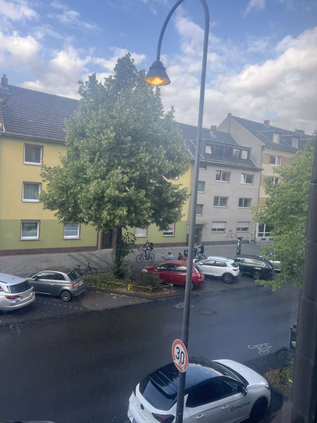 Bild zu gemeldetem Anliegen vom *2025-07-08 18:45:24