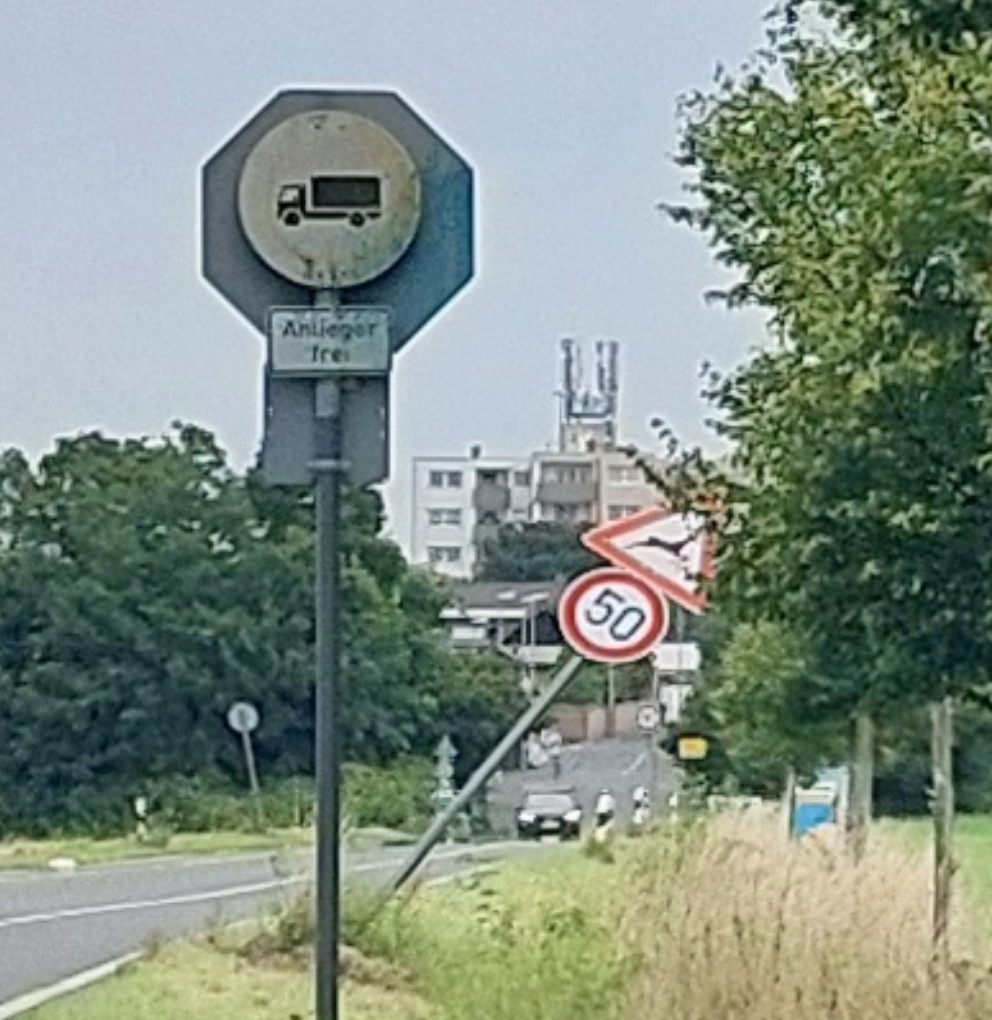 Bild zu gemeldetem Anliegen vom *2025-08-10 00:48:10