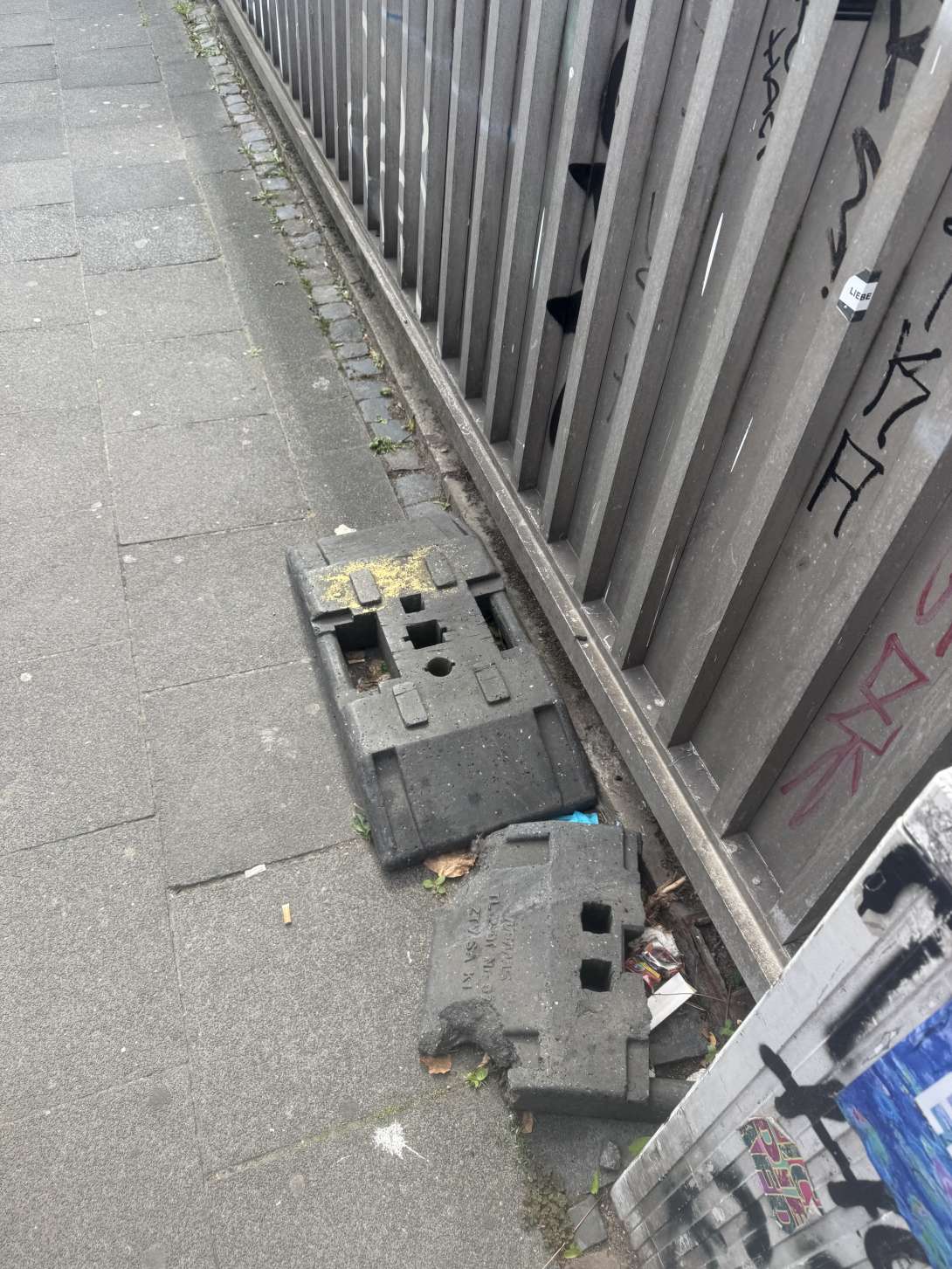 Bild zu gemeldetem Anliegen vom *2025-08-18 07:33:17