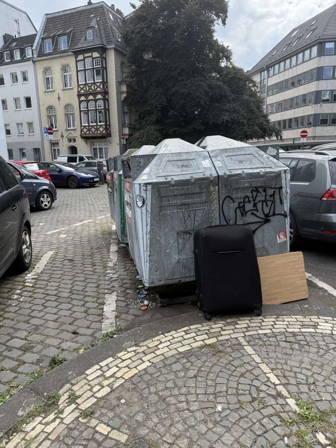 Bild zu gemeldetem Anliegen vom *2025-08-25 09:11:26