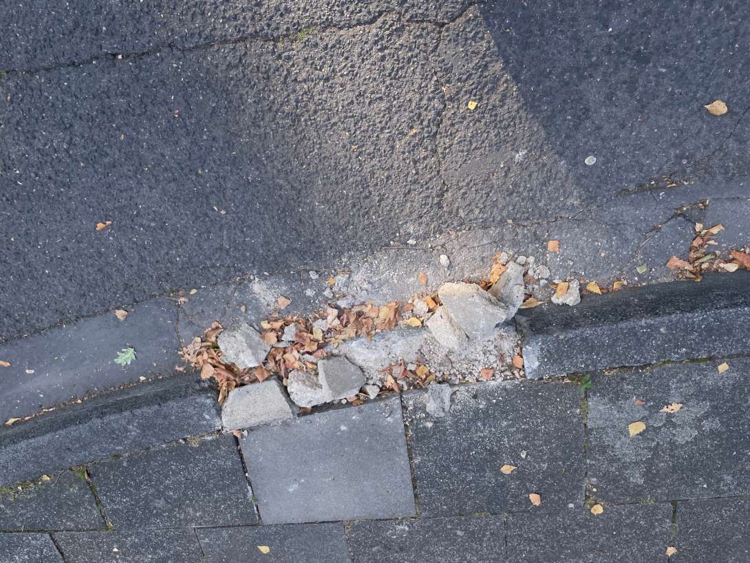 Bild zu gemeldetem Anliegen vom *2025-08-27 06:28:32