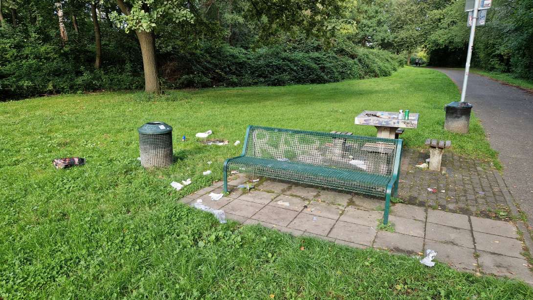 Bild zu gemeldetem Anliegen vom *2025-09-15 13:32:30