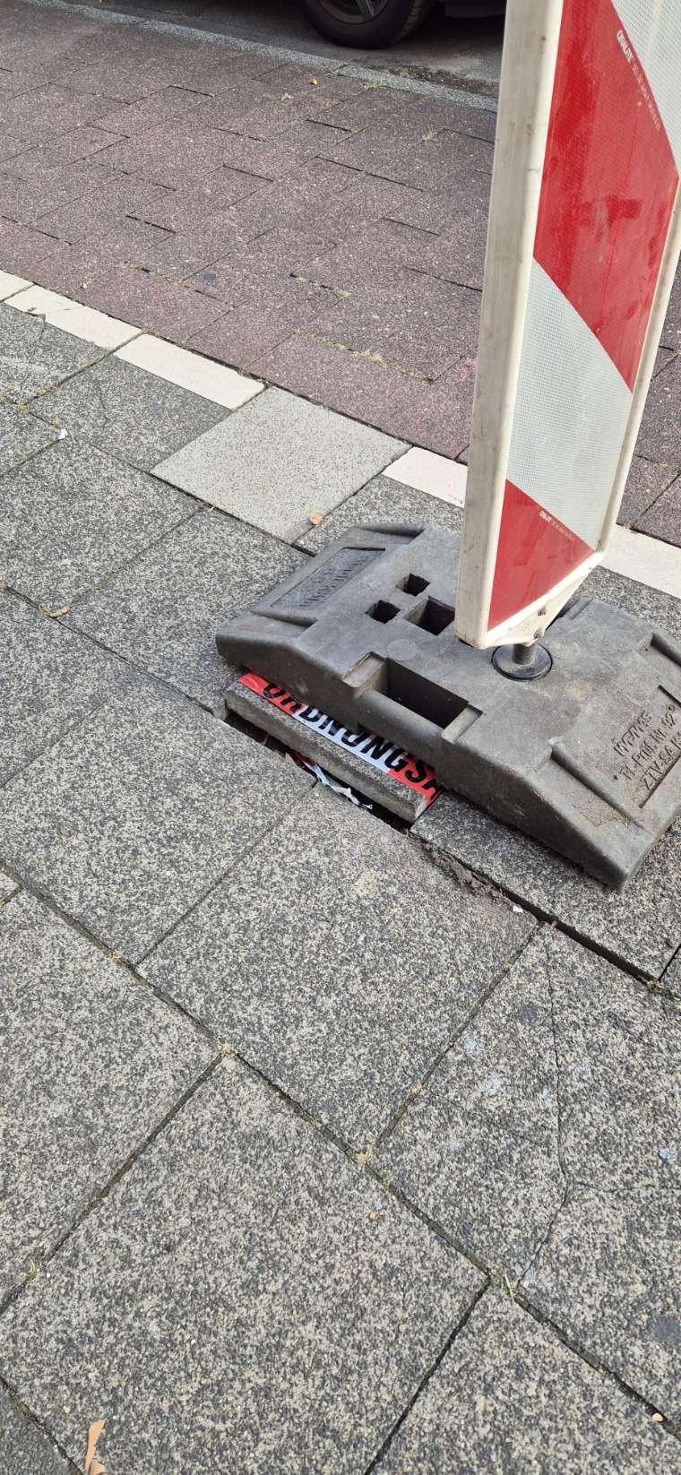 Bild zu gemeldetem Anliegen vom *2025-09-23 18:52:21